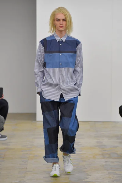 Look 24